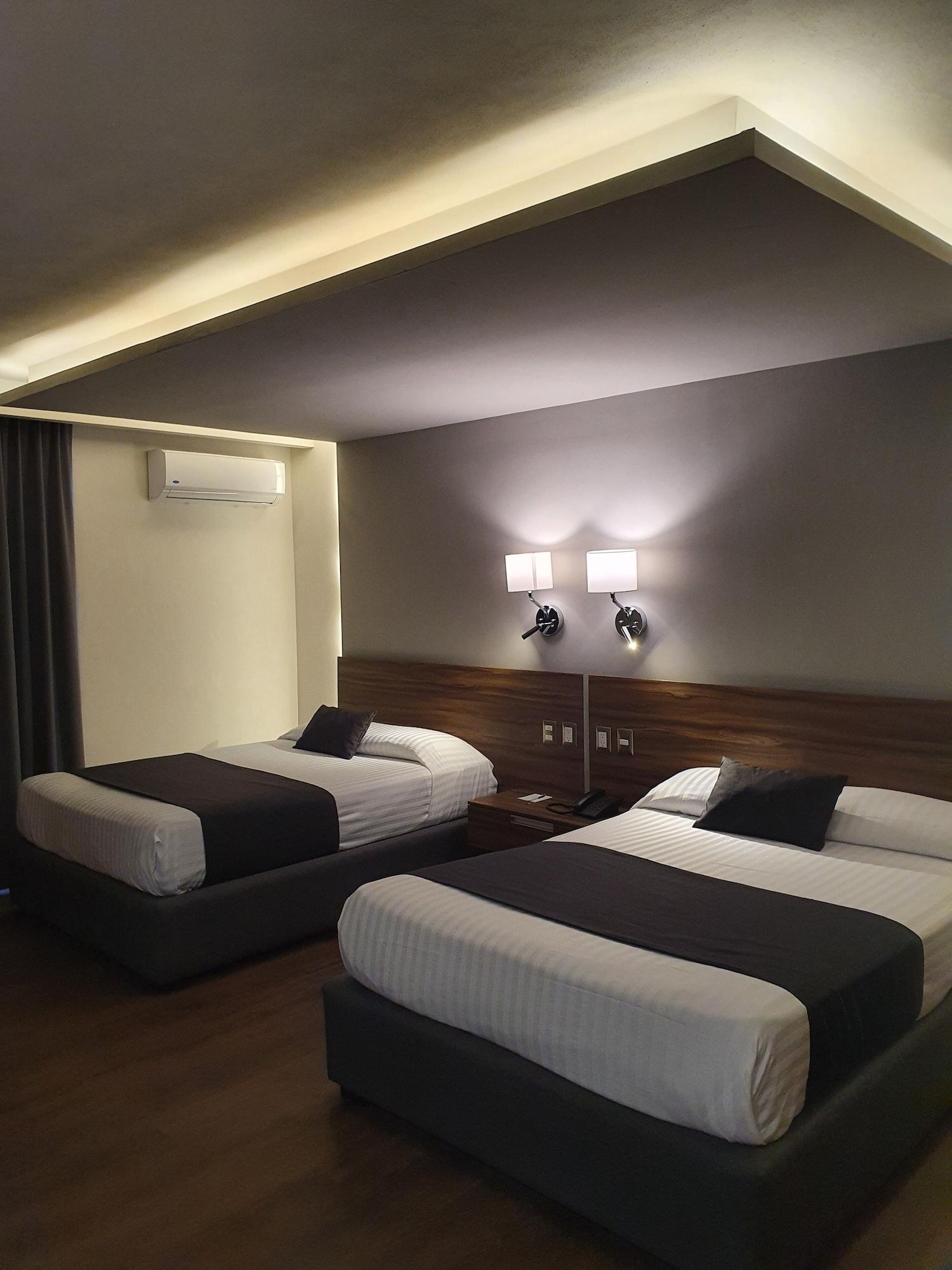 Estanza Hotel & Suites Morelia Exterior photo